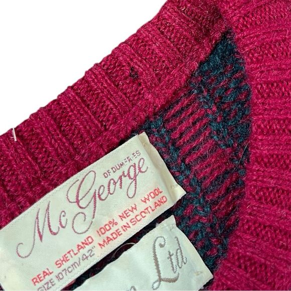 McGeorge vintage Scottish Shetland Wool Red Green Striped mens large Sweater - Picture 6 of 6